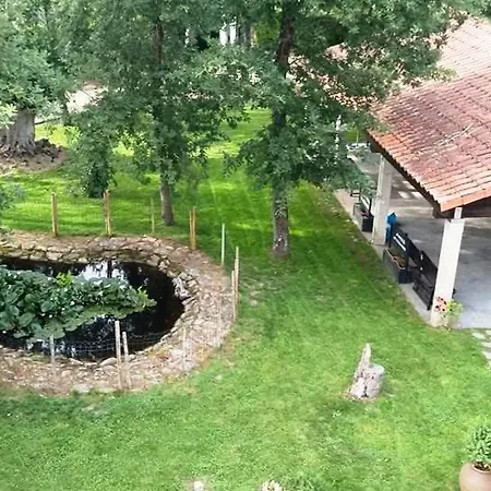 Отель Os Caracoles