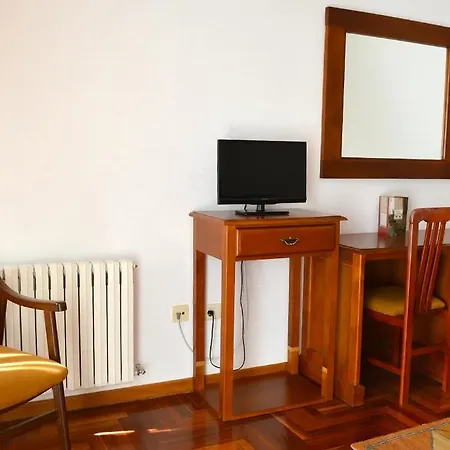 Os Caracoles 酒店 *